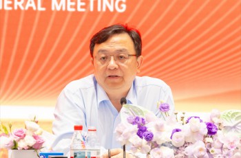 比亚迪王传福: 我们绝不拉踩同行，这是原则